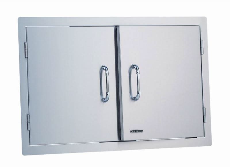 Blaze Outdoor Basic Package LTE 32-inch 4 burner Grill with Stainless Steel Access Door and Side Burner LP