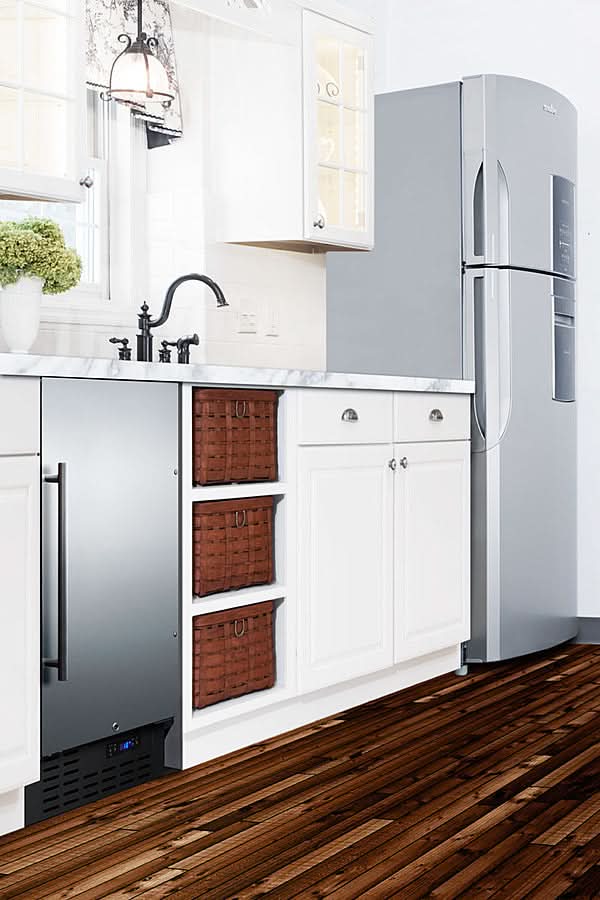 Summit 18 8 lb. Drain-Free Icemaker, ADA Compliant - BIM18SSADA