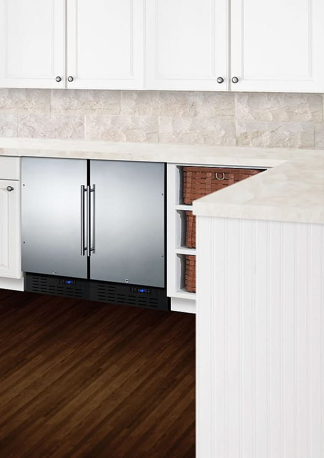 Summit 18 8 lb. Drain-Free Icemaker, ADA Compliant - BIM18SSADA