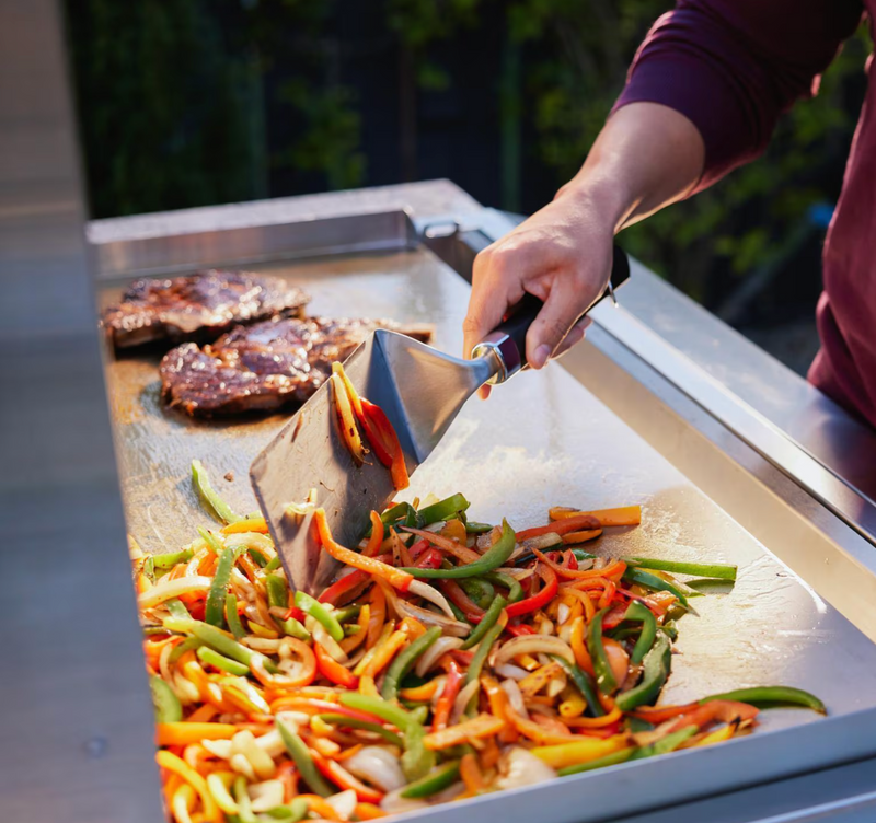 Blaze LTE PRO 40-Inch Built-in Propane Gas Griddle w/ Digital Temperature Screen & Lift-Assist Lid - BLZ-GRIDDLE40-LP