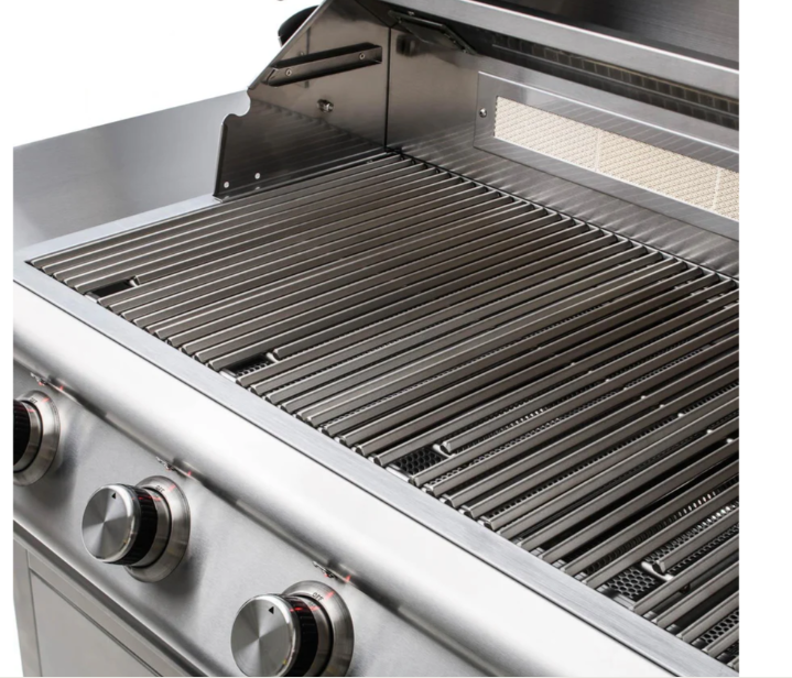 Blaze Stainless Steel Island with Blaze Premium LTE in Natural Gas - BLZ-4LTE2-NG + BLZ-SS-ISLAND
