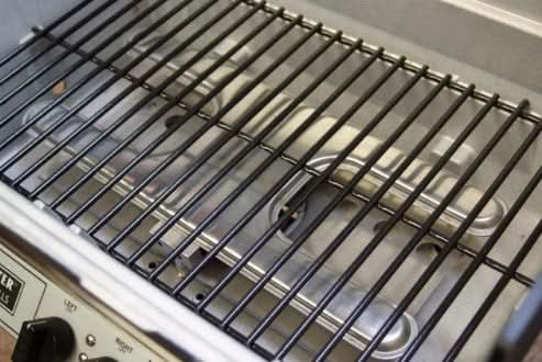 Broilmaster Deluxe Series - 27-Inch 2-Burner Freestanding Grill - Natural Gas - H3PK1N