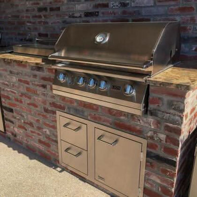 Lion Premium Grills L75625 32" Liquid Propane Gas Grill - 75625