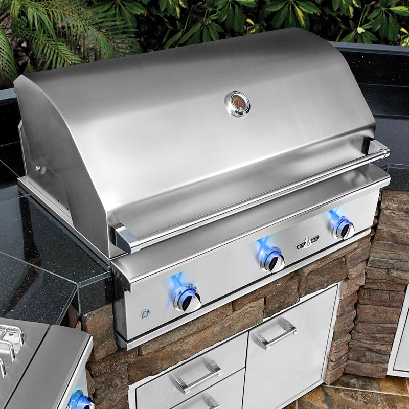 Delta Heat - 38-Inch 3-Burner Built-In Grill - Natural Gas - DHBQ38G-DN
